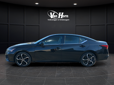 2024 Nissan Altima SR