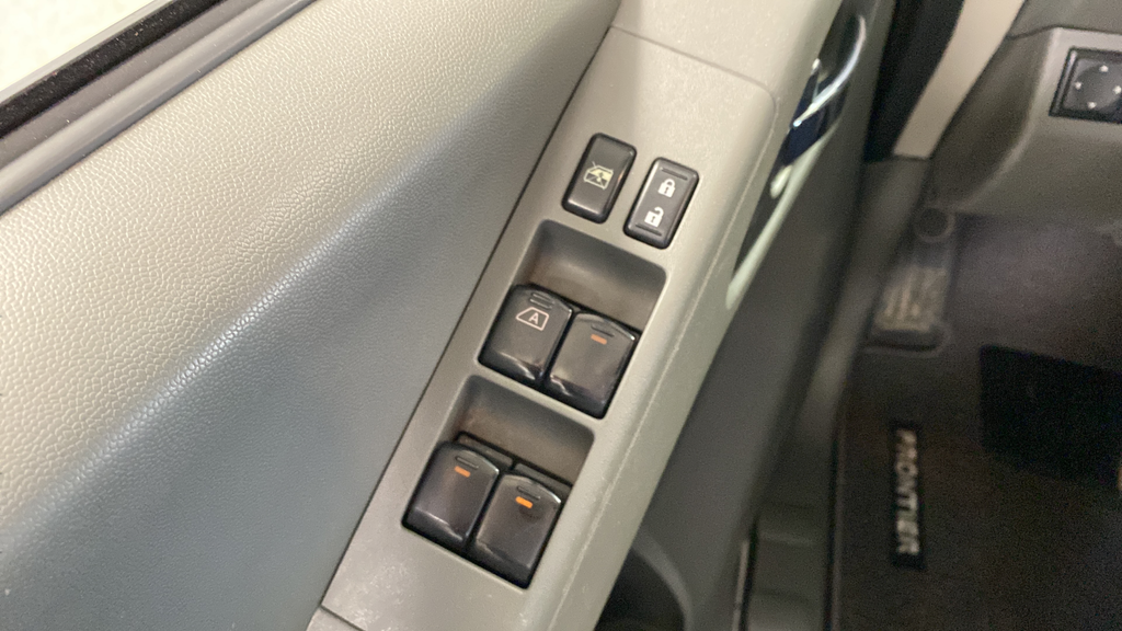 2020 Nissan Frontier SV