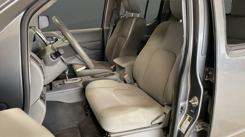 2020 Nissan Frontier SV