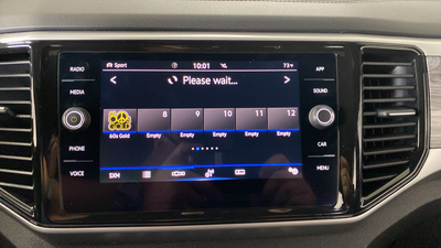 2022 Volkswagen Atlas Cross Sport 3.6L V6 SE w/Technology