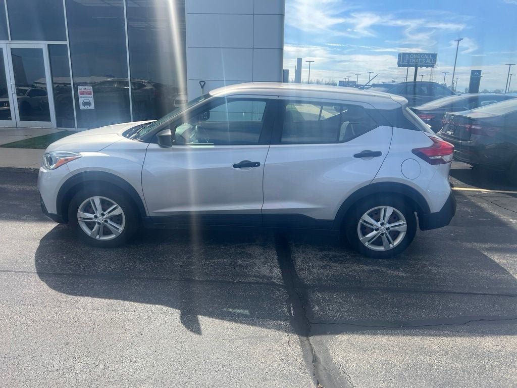2020 Nissan Kicks S