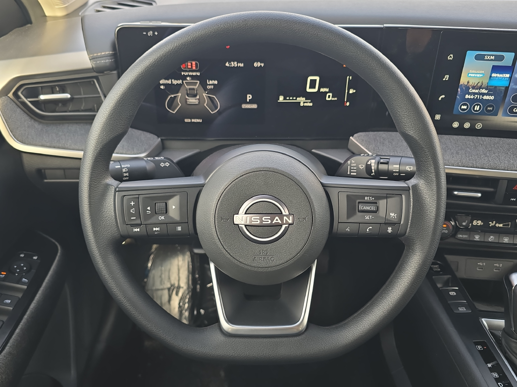 2027 Nissan Kicks SV