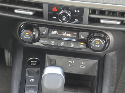 2027 Nissan Kicks SV