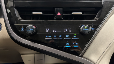 2023 Toyota Camry Hybrid XLE