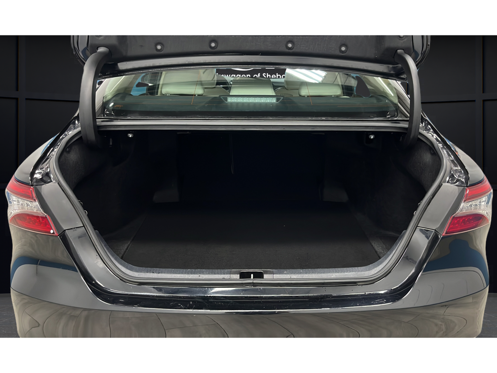 2023 Toyota Camry Hybrid XLE