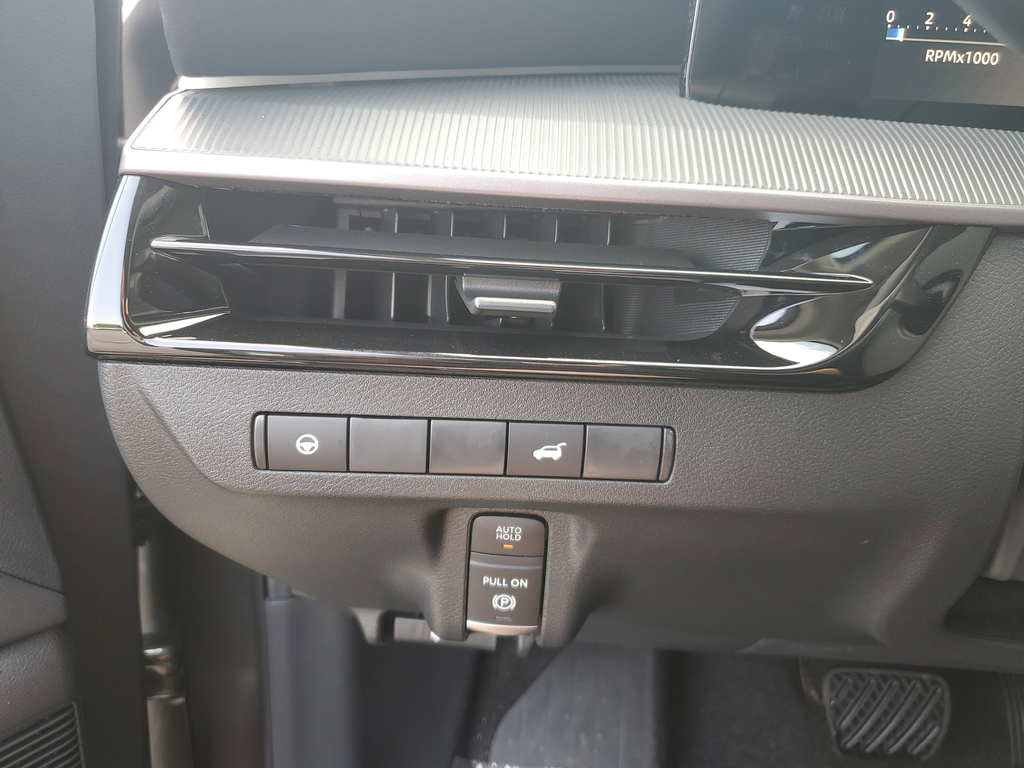 2025 Nissan Murano SV