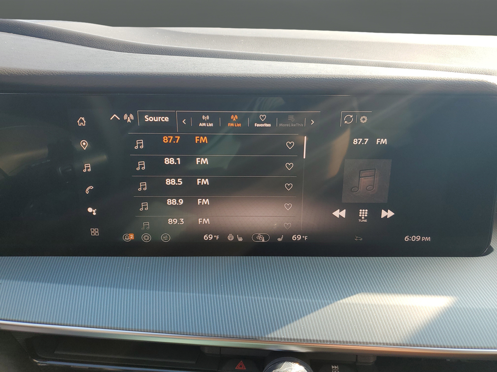 2025 Nissan Murano SL
