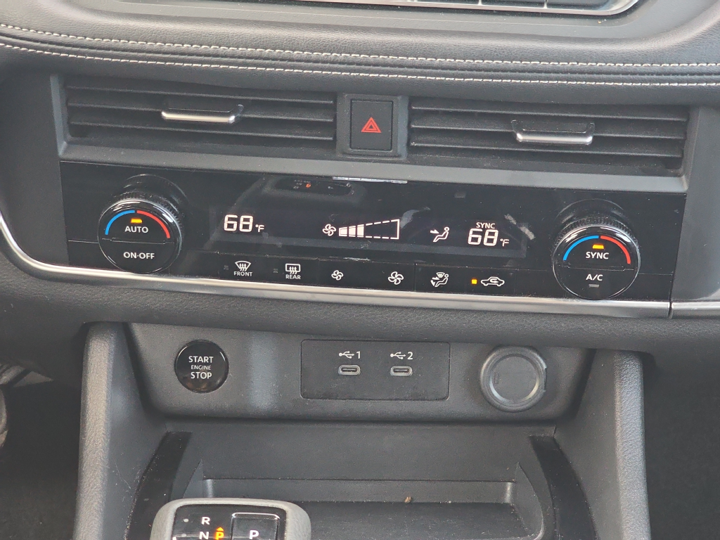 2024 Nissan Rogue SV