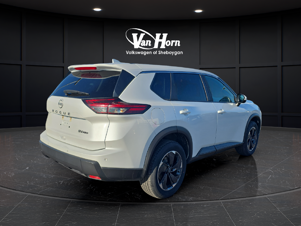 2024 Nissan Rogue SV