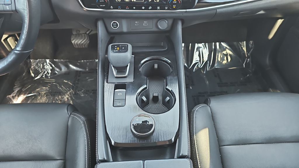2022 Nissan Rogue SL