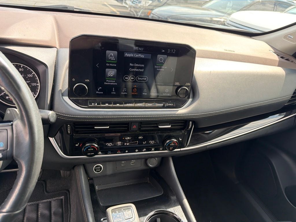 2022 Nissan Rogue SL