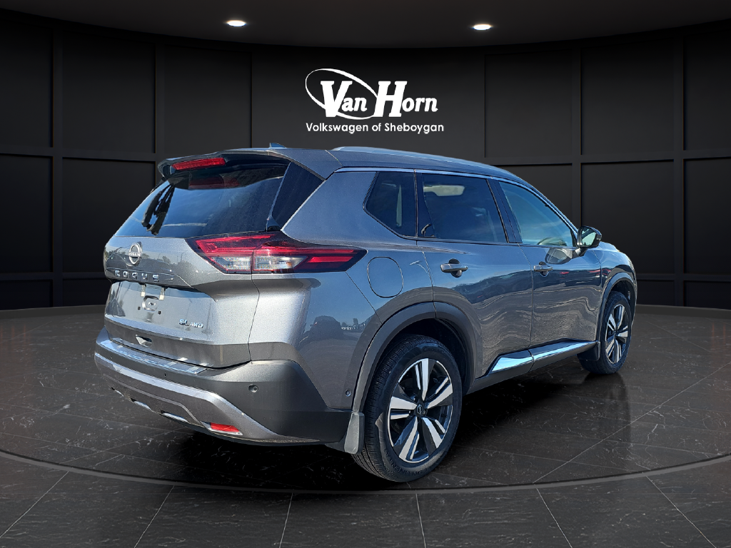 2022 Nissan Rogue SL