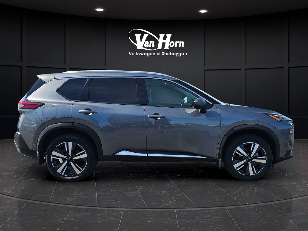 2022 Nissan Rogue SL