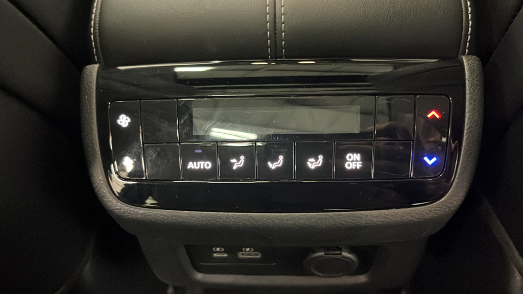 2024 INFINITI QX60 LUXE