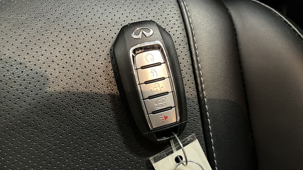 2024 INFINITI QX60 LUXE