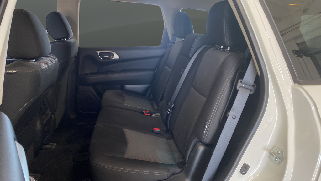 2020 Nissan Pathfinder S