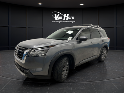 2025 Nissan Pathfinder SL