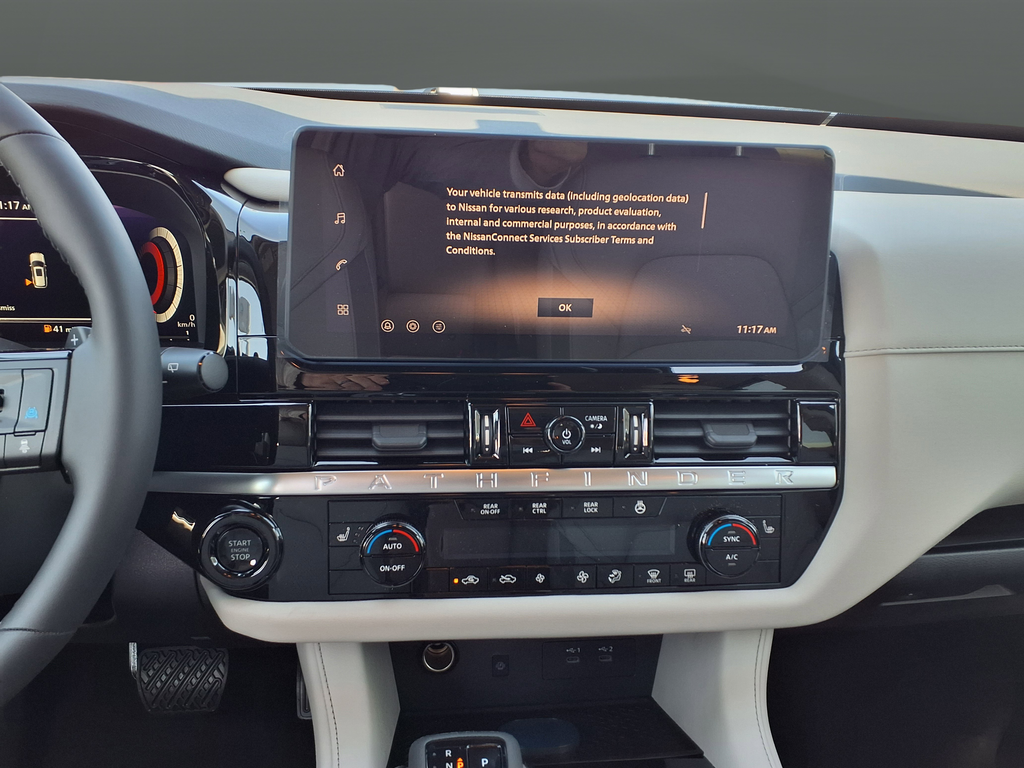 2026 Nissan Pathfinder SL