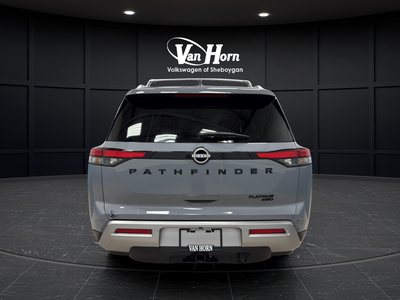 2025 Nissan Pathfinder Platinum