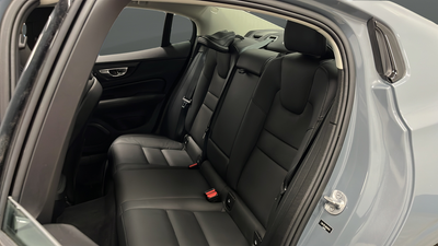 2024 Volvo S60 B5 Plus Dark Theme