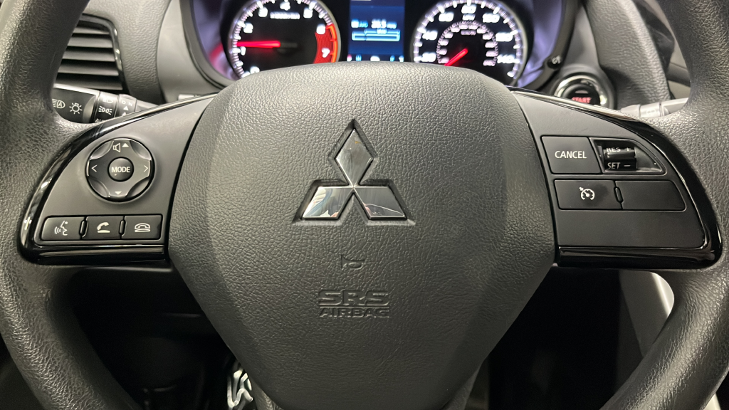 2025 Mitsubishi Eclipse Cross LE