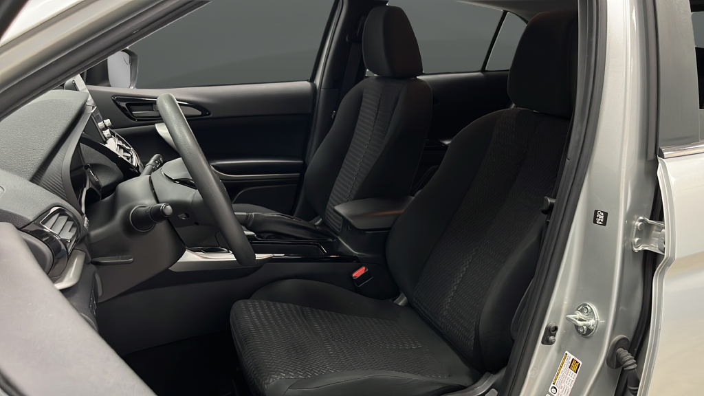 2025 Mitsubishi Eclipse Cross LE