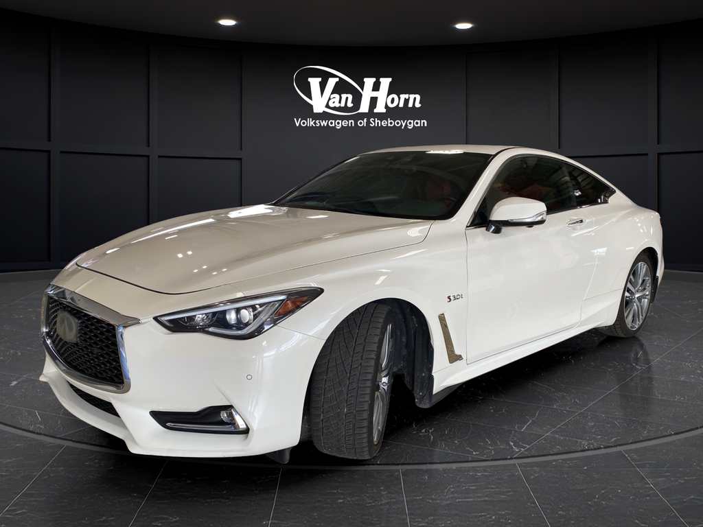 2017 INFINITI Q60 Red Sport 400