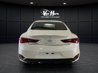 2017 INFINITI Q60 Red Sport 400