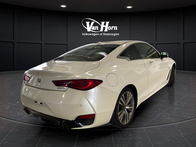 2017 INFINITI Q60 Red Sport 400
