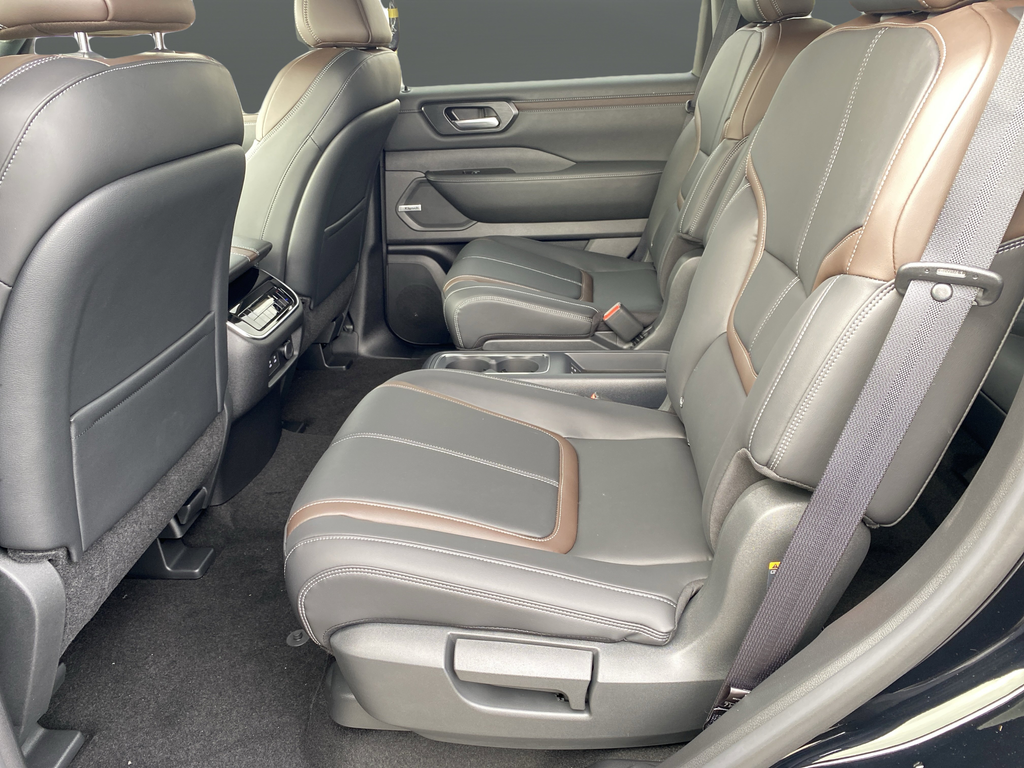 2025 Nissan Armada SL
