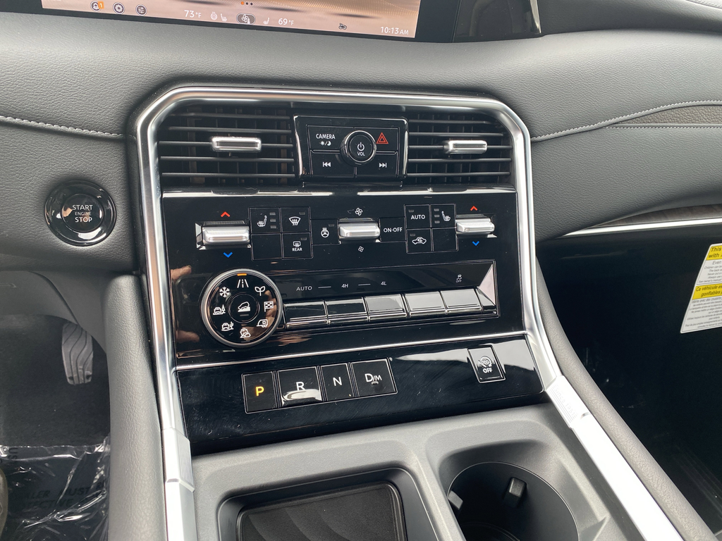 2025 Nissan Armada SL