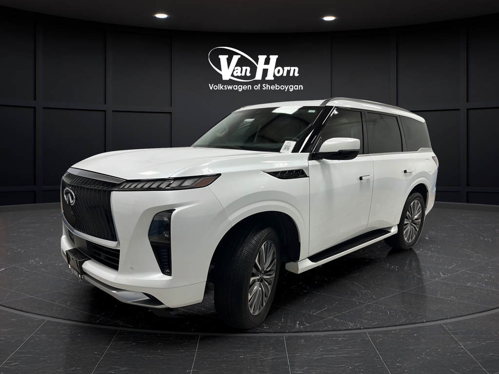 2025 INFINITI QX80 LUXE