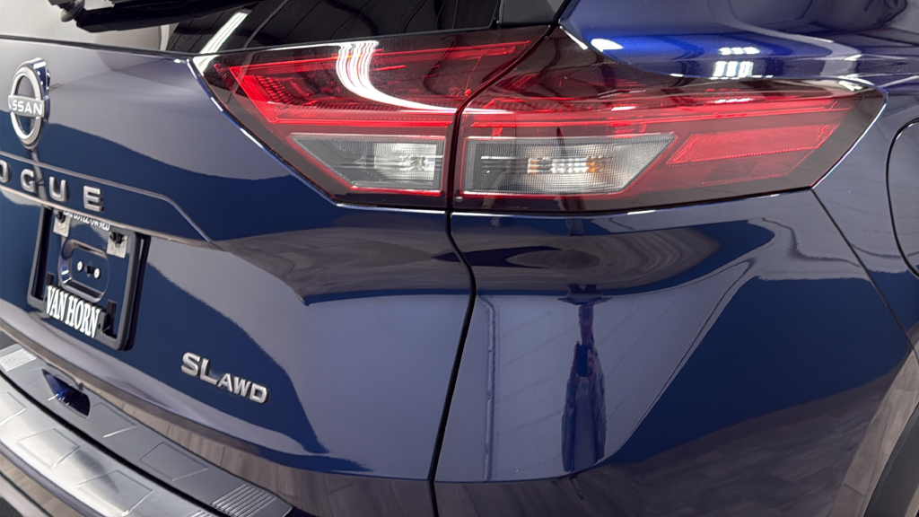 2025 Nissan Rogue SL
