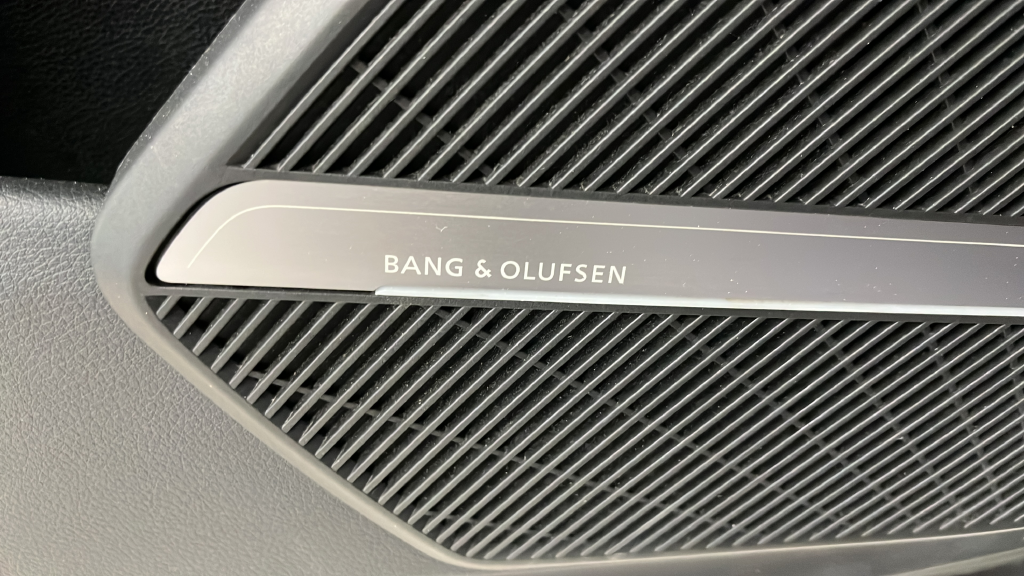 2024 Audi Q5 45 S line Premium quattro