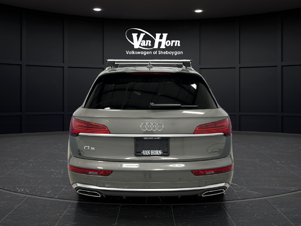 2024 Audi Q5 45 S line Premium quattro