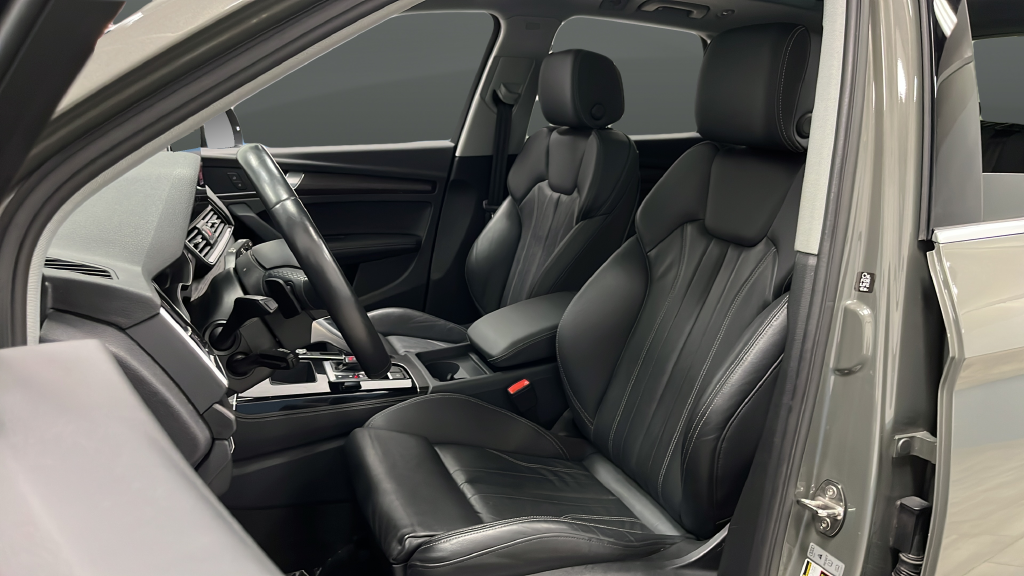 2024 Audi Q5 45 S line Premium quattro