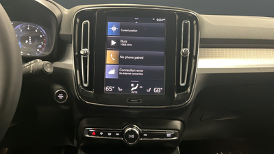 2022 Volvo XC40 Momentum