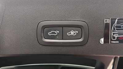 2022 Volvo XC40 Momentum