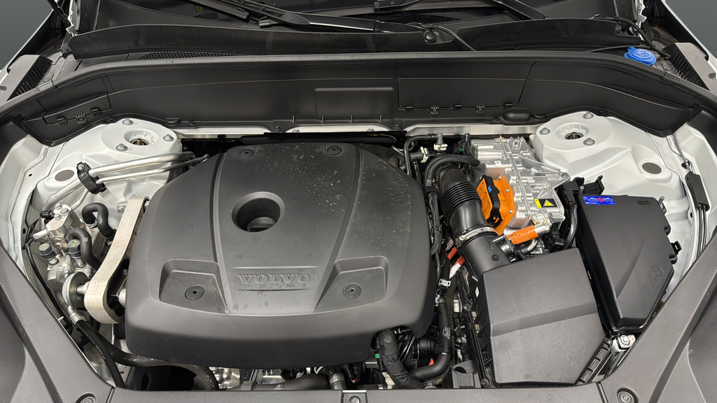 2024 Volvo XC90 Recharge Plug-In Hybrid Ultimate