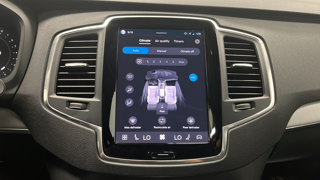 2023 Volvo XC90 B5 Core