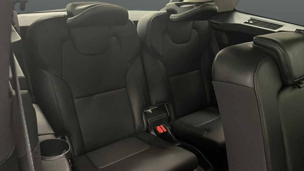 2023 Volvo XC90 B5 Core