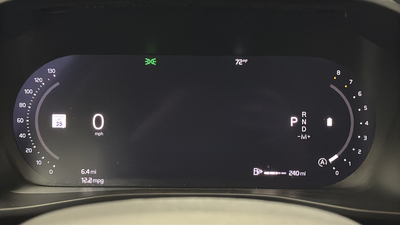 2023 Volvo XC40 B5 Plus Dark Theme