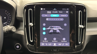2023 Volvo XC40 B5 Plus Dark Theme