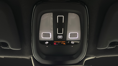 2023 Volvo XC40 B5 Plus Dark Theme