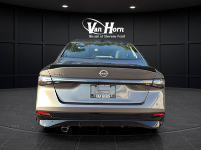 2027 Nissan Sentra SR