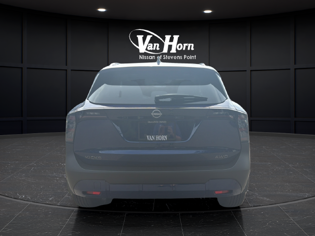 2027 Nissan Kicks SV