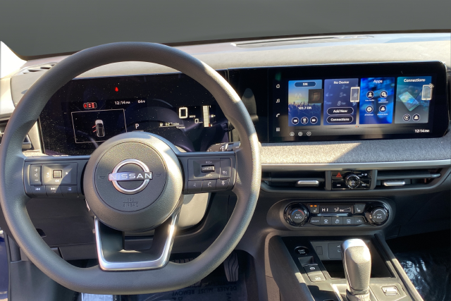 2027 Nissan Kicks SV