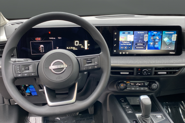 2027 Nissan Kicks SV
