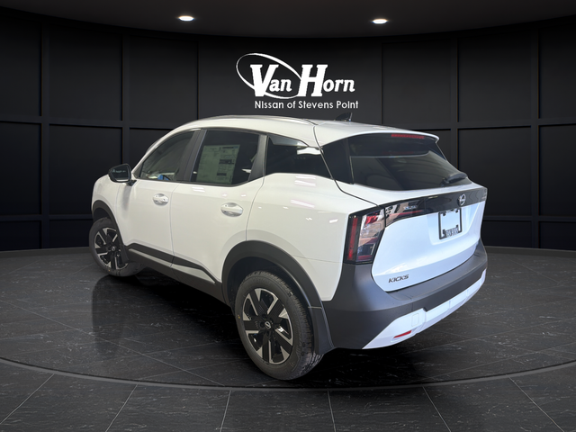 2027 Nissan Kicks SV
