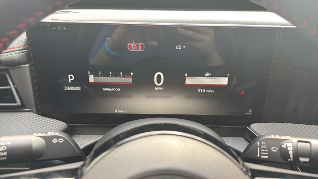 2027 Nissan Kicks SR
